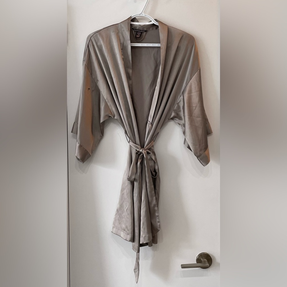 Victoria Secret Kimono Robe size XS/S